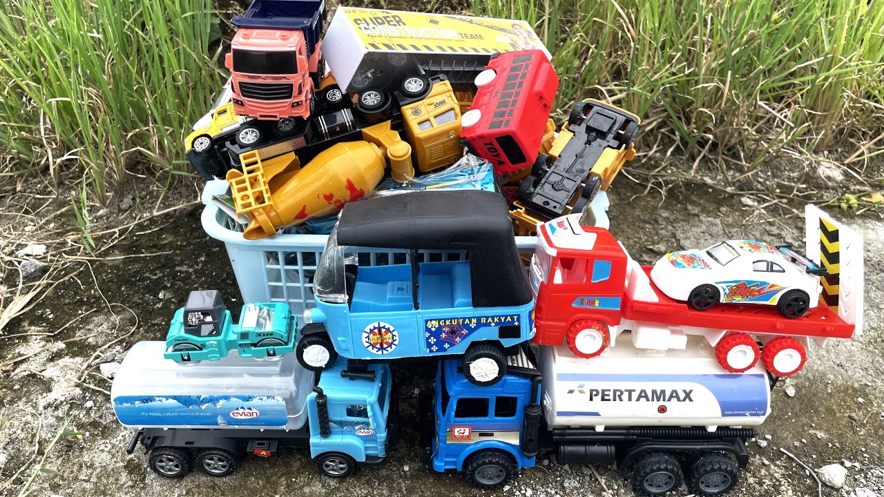 Mencari Mainan Truck Molen, Truck Pasir, Truck Towing, Mobil Polisi, Ambulance, Bemo Bajai, Selender