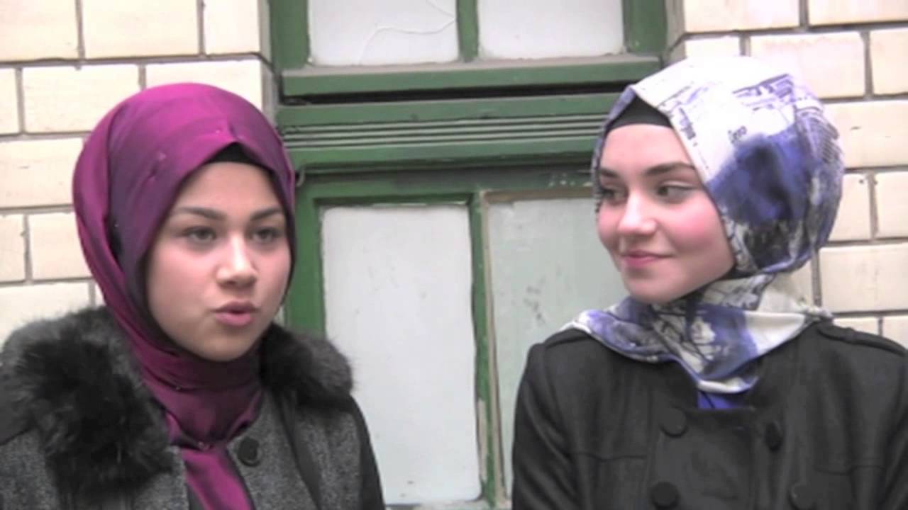 Umfrage unter Berliner Muslimen: Wie ist es unter Terror-Generalverdacht zu stehen?