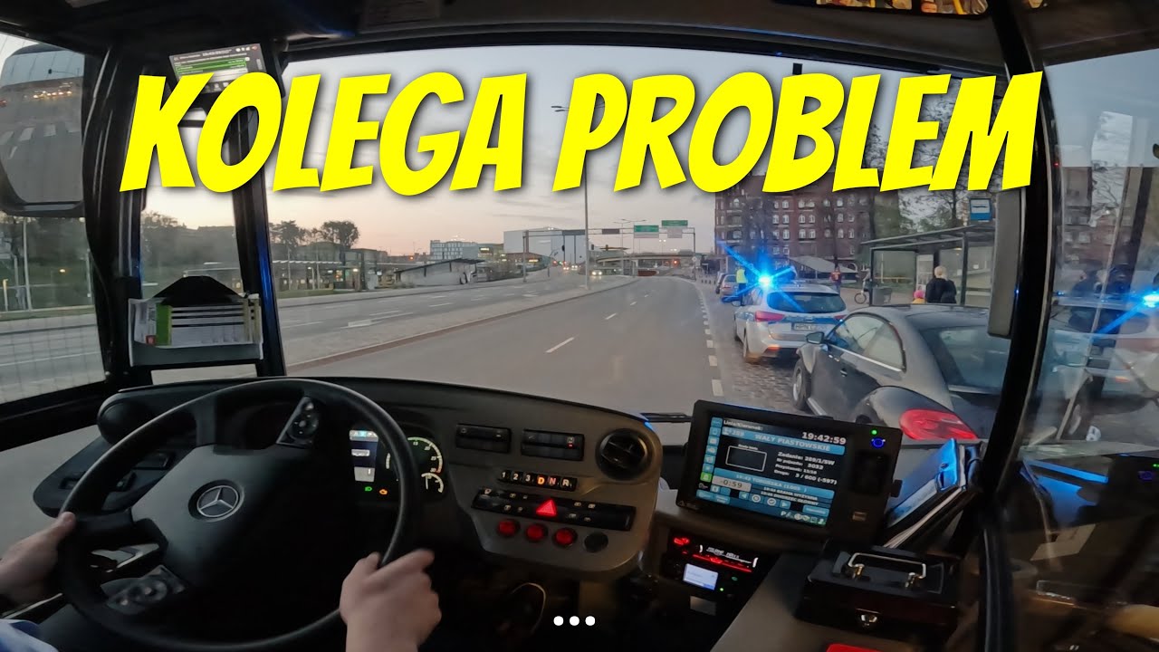 Kierowca autobusu wstał i zaczął klaskać 36