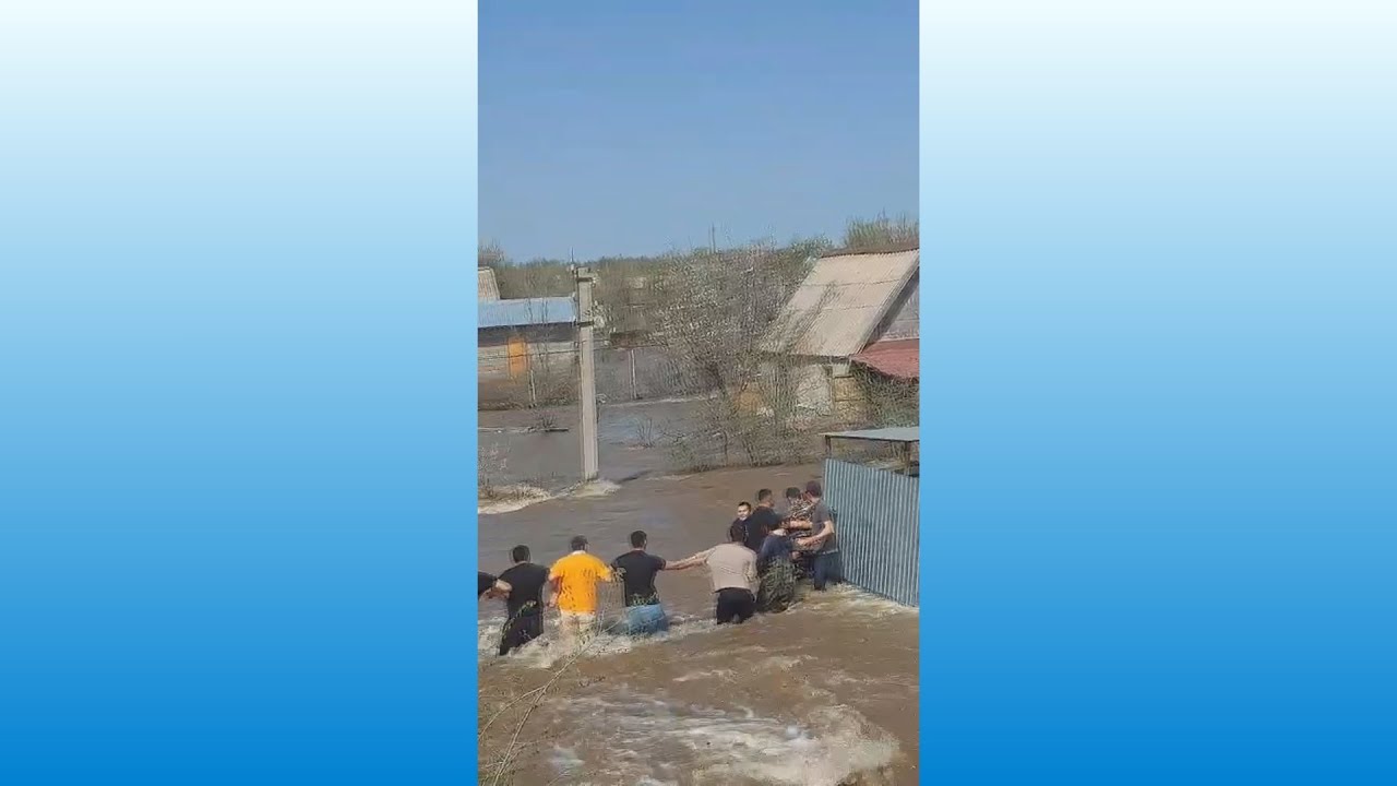Вода никого не щадит!  Паводок наступает и топит все на своем пути! Уральск. 21 апреля