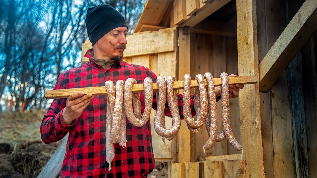 CÂRNAȚI CU USTUROI, CARNE AFUMATĂ LA GARNIȚĂ ȘI TUȘONCA SAU CARNE ÎN SUC PROPRIU - Ep95