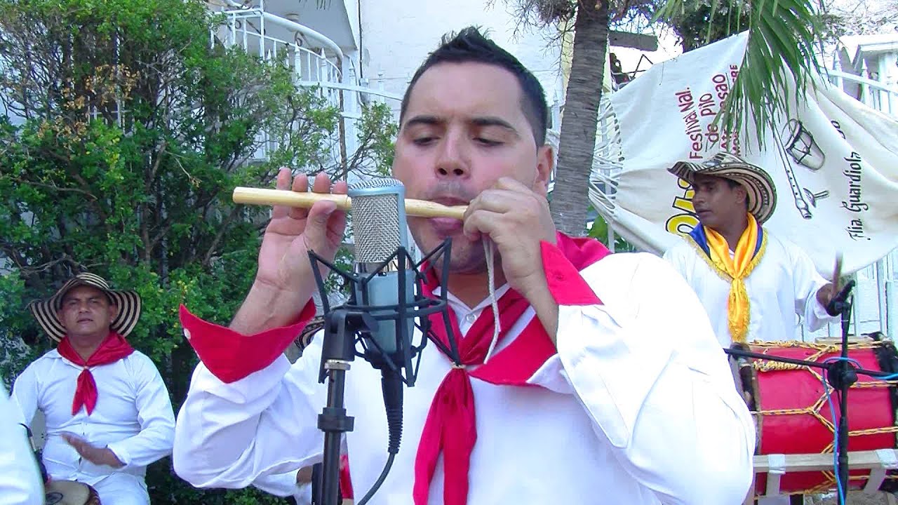 OLE OLA - LA BANDA DE NAYO