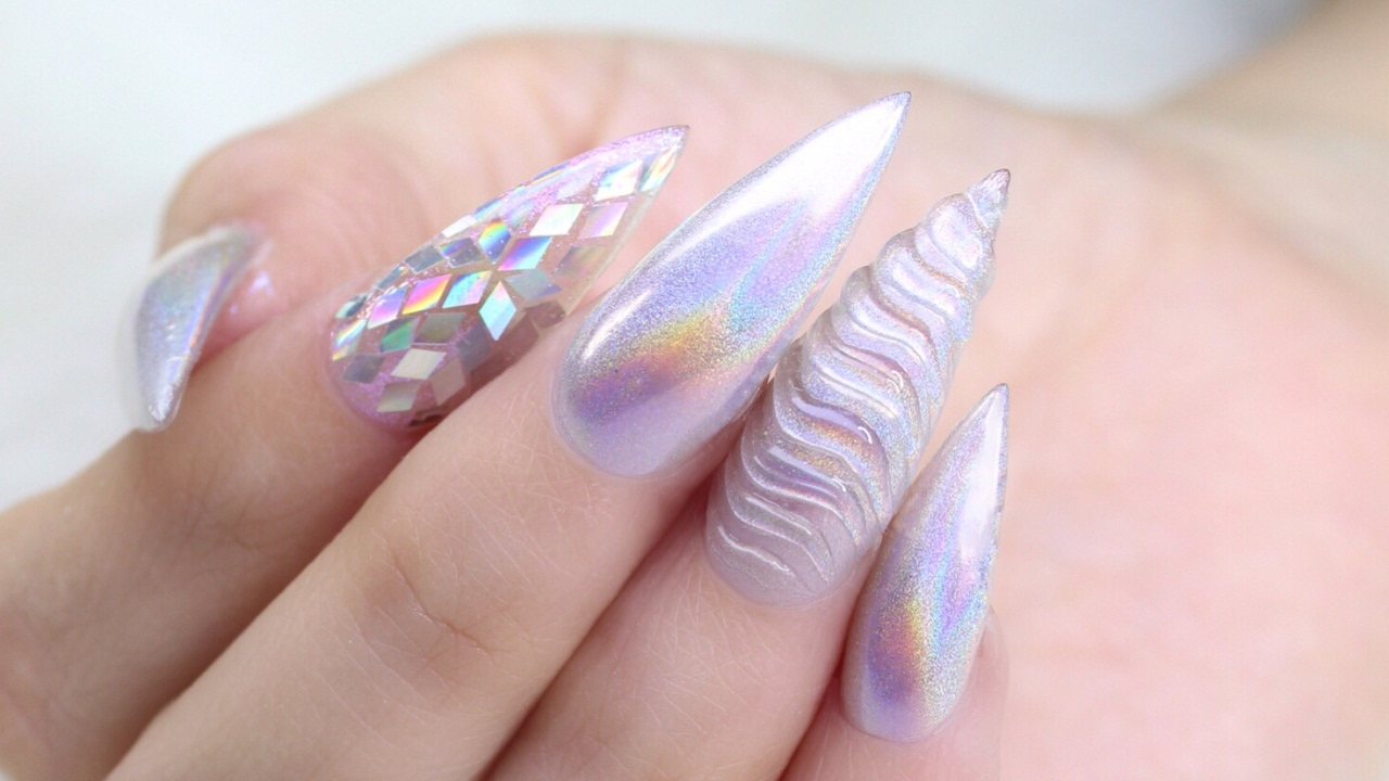 Uñas unicornio holograficas