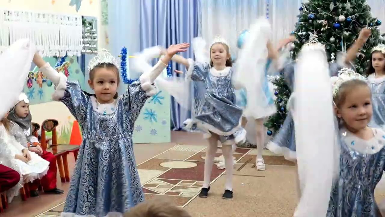 26.12.2022 Новогодний утренник, группа 