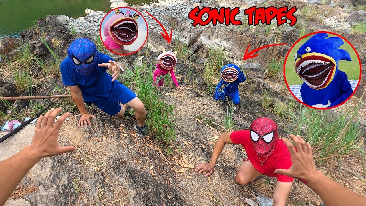 24/7 LIVE: Escaping the Huggy Wuggy in Real Life | Horror POV Survival Stream