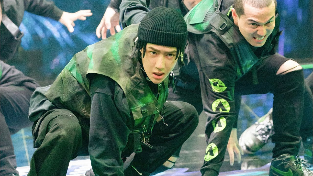 [FANCAM] Wang Yibo (王一博) &mdash;  《丛林豹子》  (Rehearsal Version) on SDC3