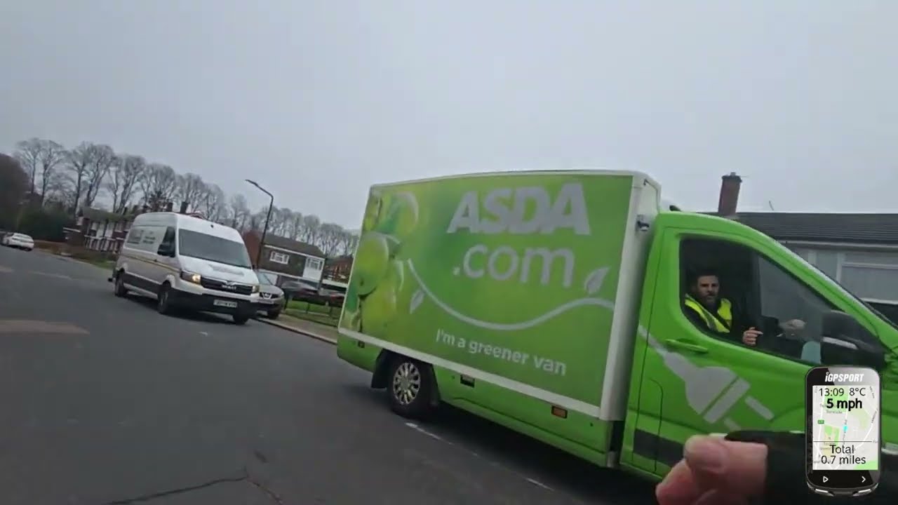 Cycling : One of us was in the Wrong and its not the Asda Truck