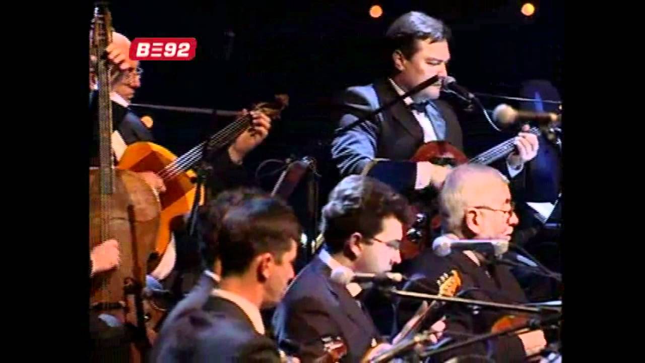 Zvonko Bogdan i 16 tamburaša - Igra sabljama (LIVE)