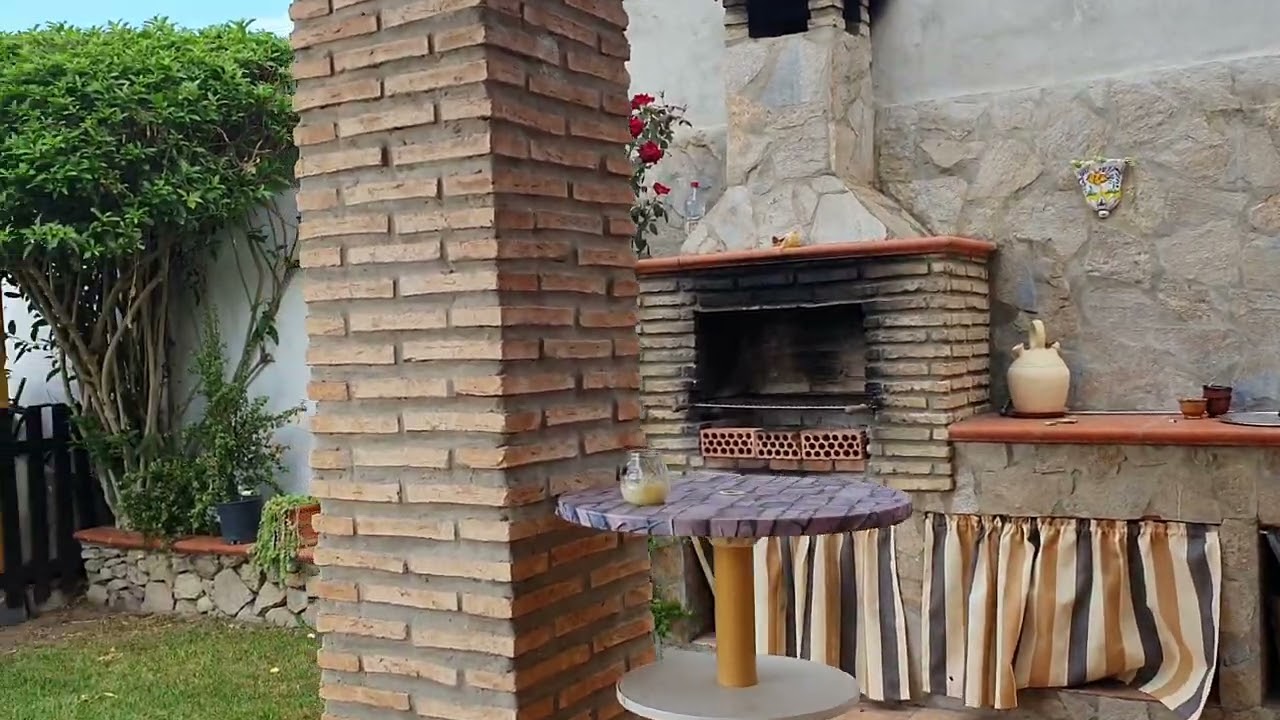 Reserva tu alquiler vacacional en Villa Ampari. Chiclana
