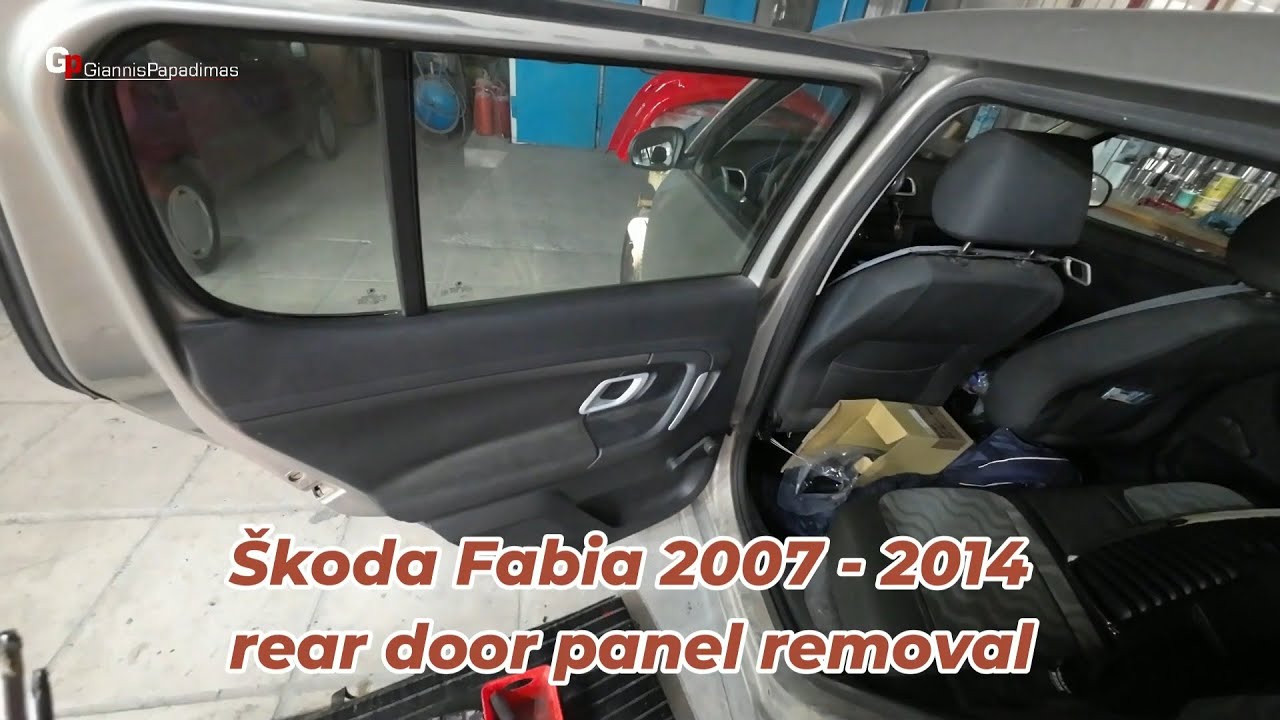 Skoda Fabia 2007 - 2014 rear door panel removal