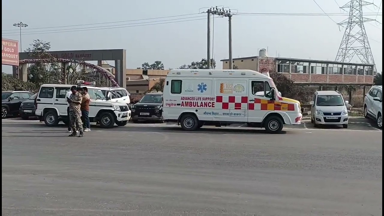 आरएसएस प्रमुख मोहन भागवत पहुंचे मुजफ्फरपुर ब्लू डायमंड में चल रहा है कार्यक्रम ।