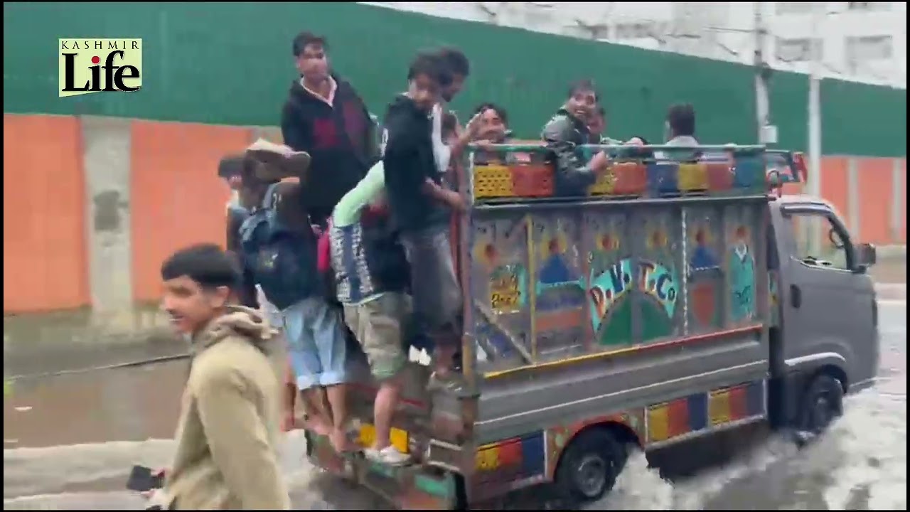 Waterlogging Outside Srinagar Secretariat