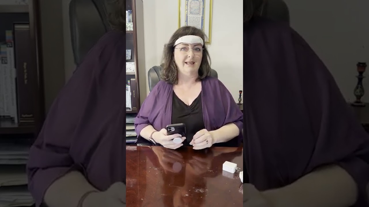 Relivion MG by Neurolief - Migraine Therapy Unboxing featuring Shoshana Lipson of HopeInPain.org