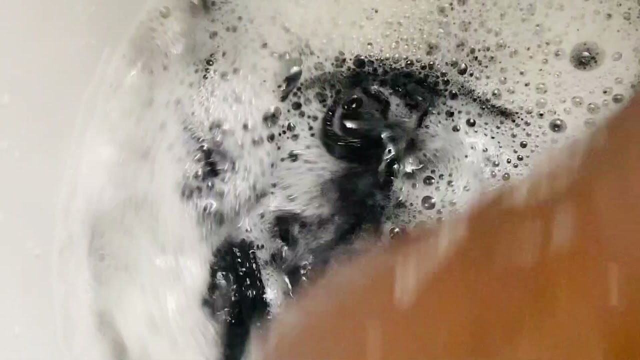 WASHING YARN BEFORE USING IT