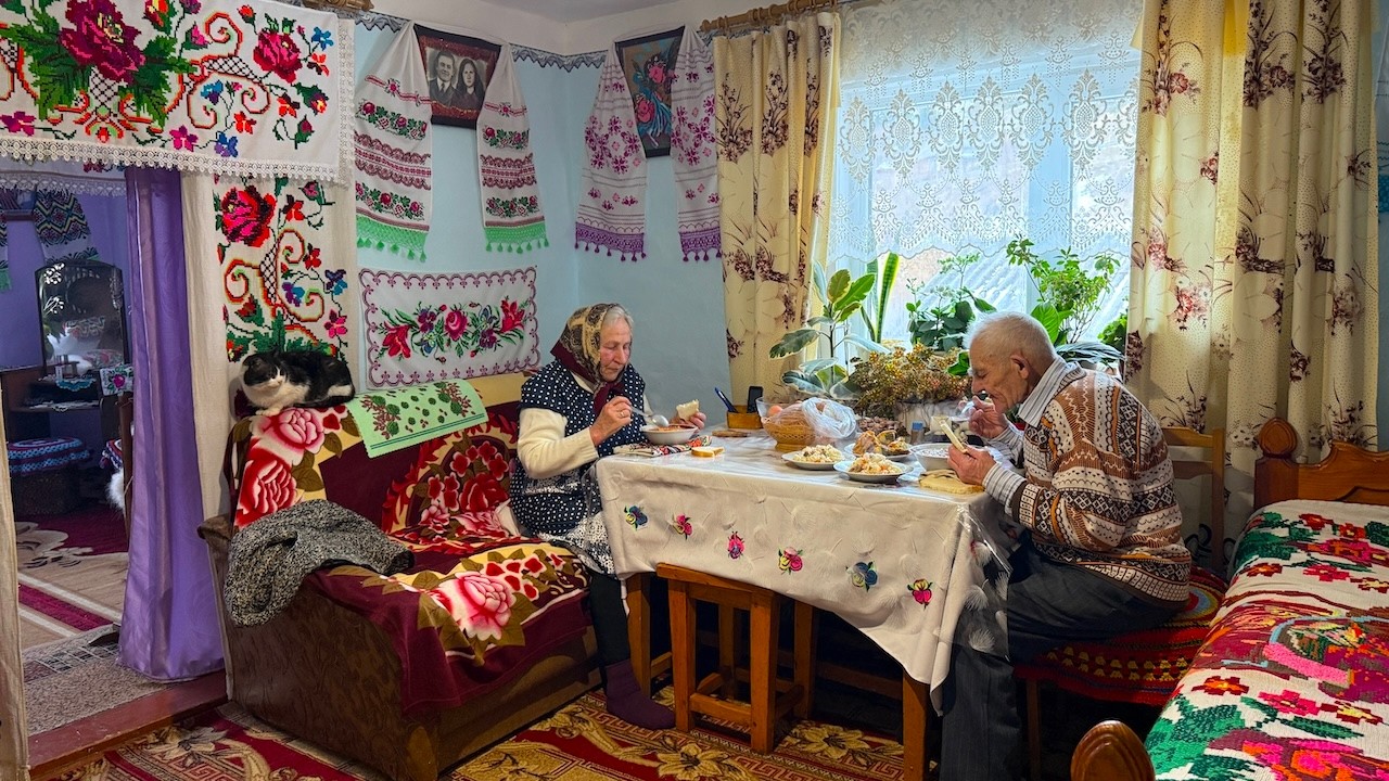 A Visit to Grandma Maria 🏔️ Cooking, Farm Life & Family Love