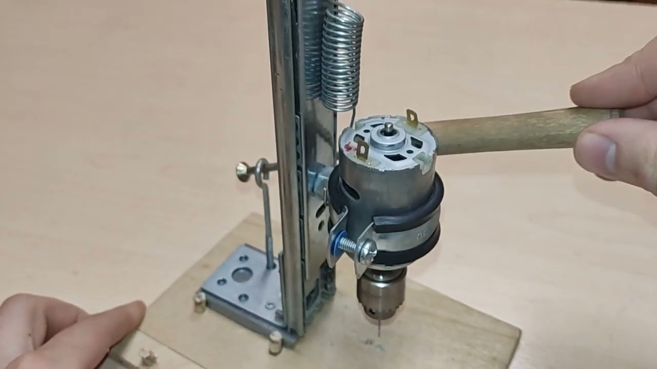 Минисверлильный станок для сверления печатных плат