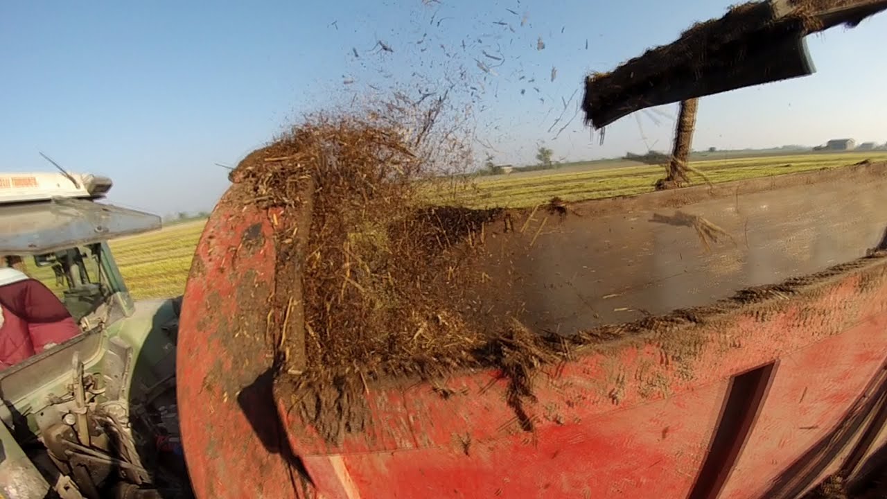 Spargimento letame con Fendt 312  Fendt 309  carri Annovi 2 e 3 assi e Telescopico Class
