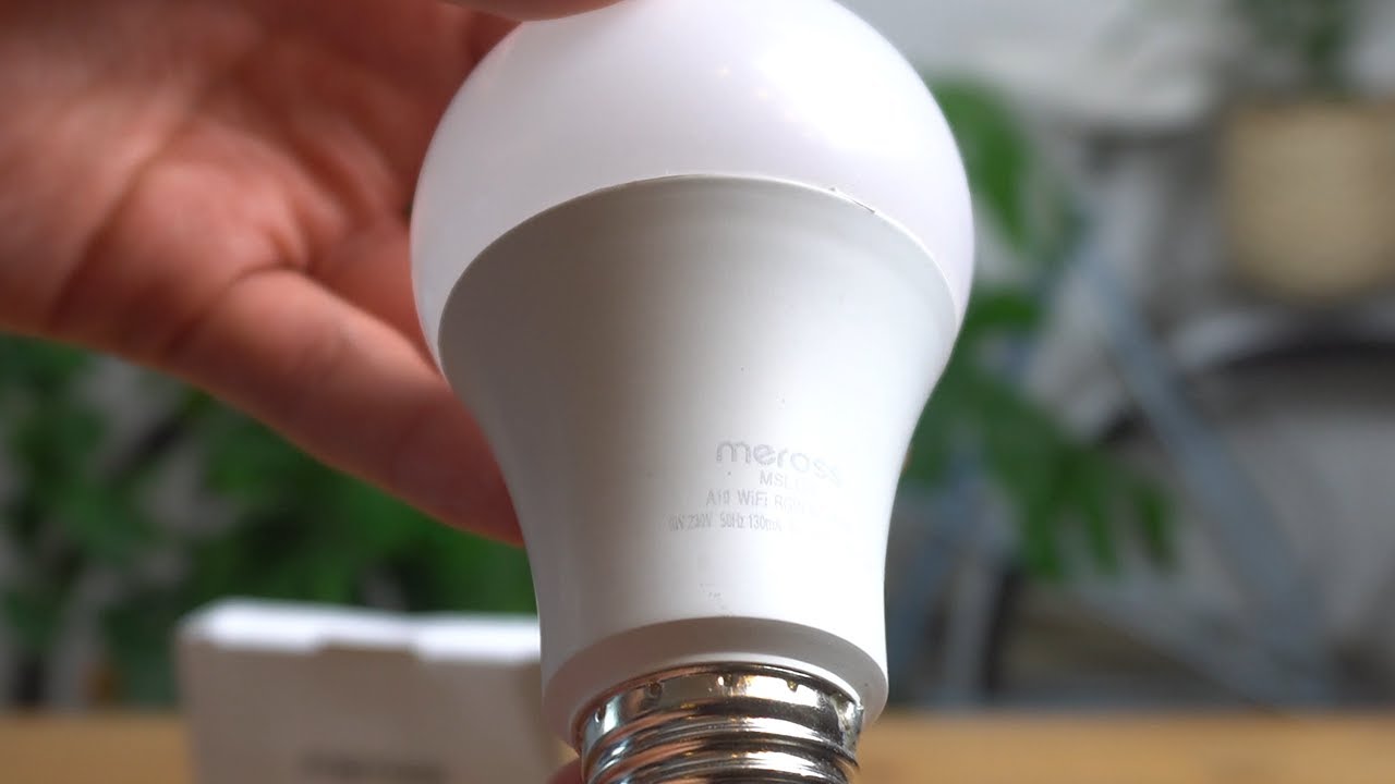 ŻAR&Oacute;WKA Meross WiFi Lamp LED Multicoloured E27 - SmartHome urządzenia okiem nowicjusza - homekit PL