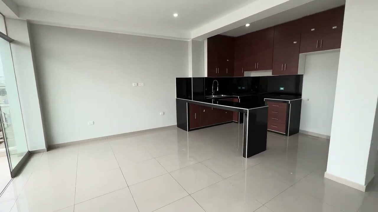 Departamentos de Estreno de 120m2 - Villa María del Triunfo en un 3er y 4to Piso