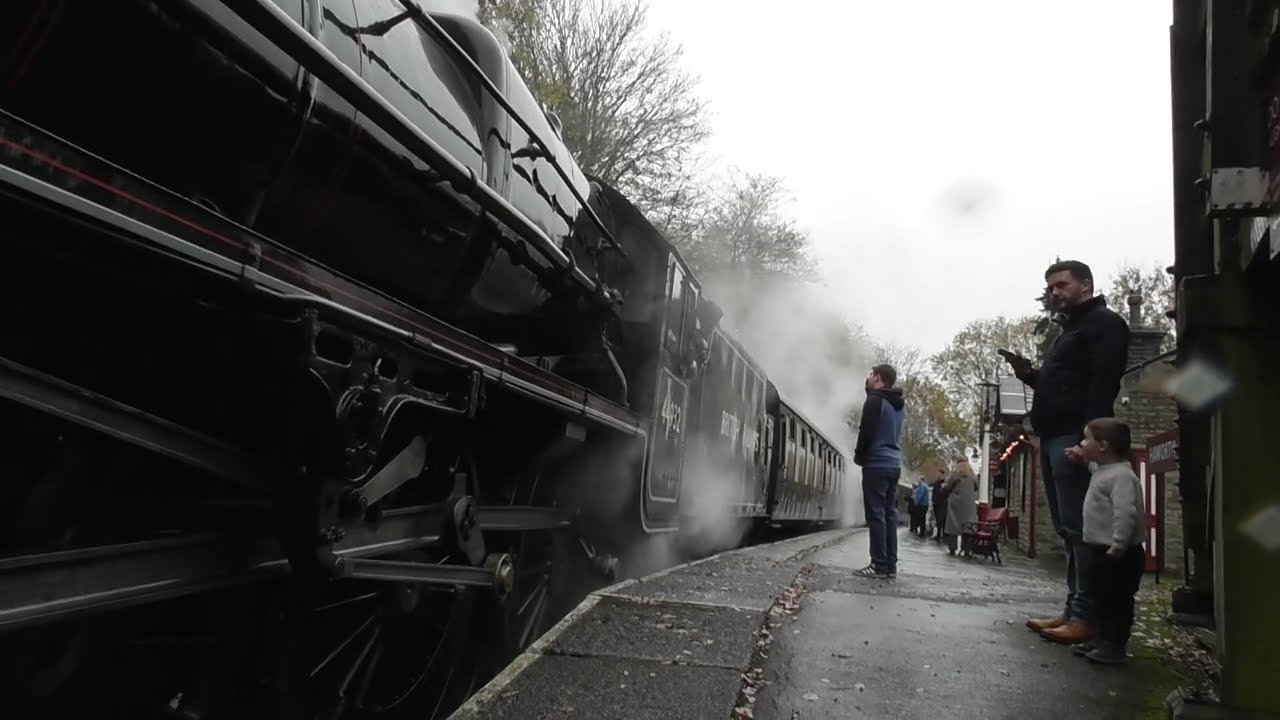 44932 at Haworth at 3pm Sunday 17th November 2024.