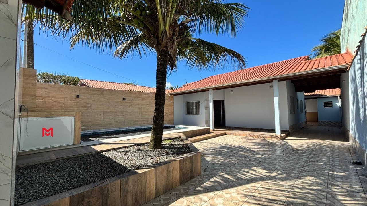 Casa Diferenciada com Piscina Pé Na Areia em Itanhaém Litoral SP