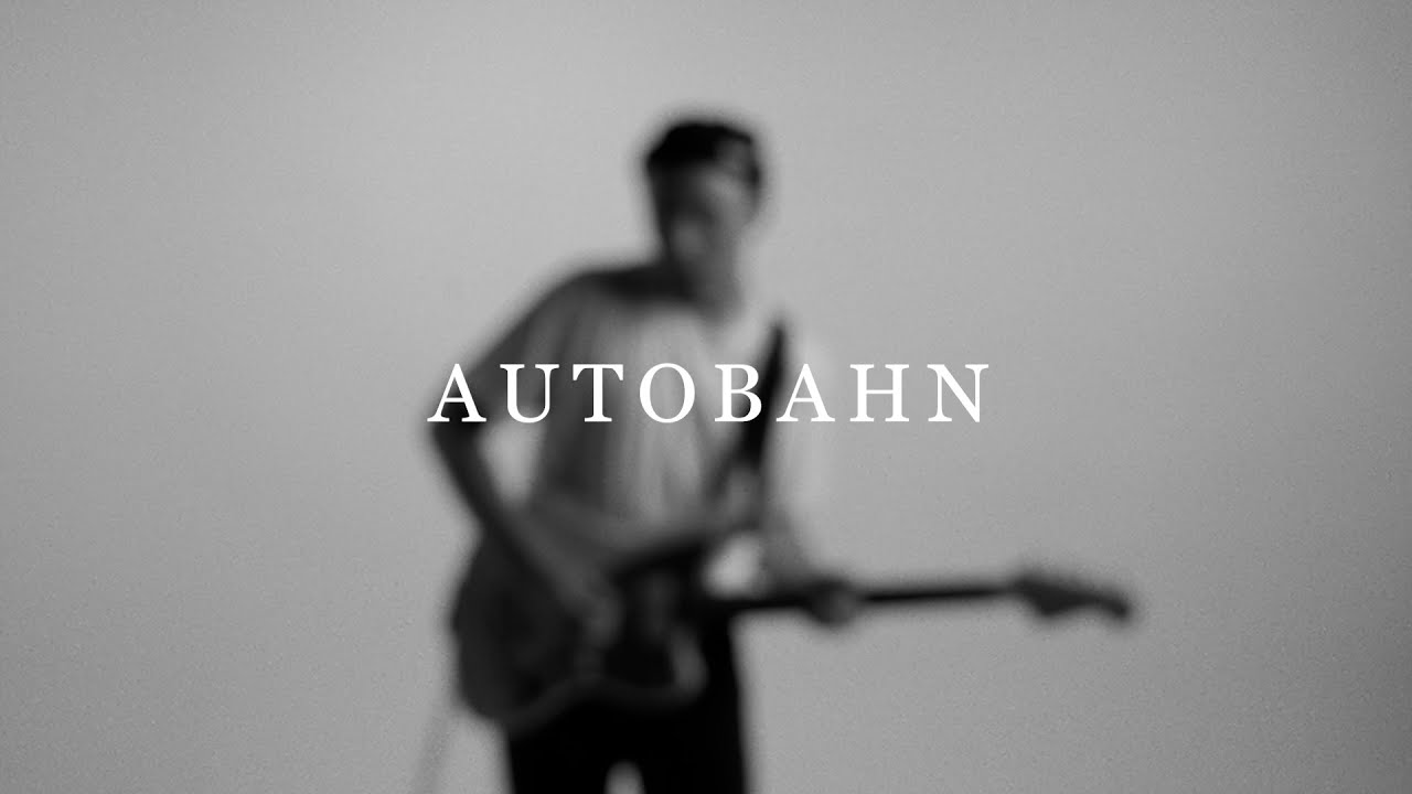 Bl&uuml;ten - Autobahn (official video)