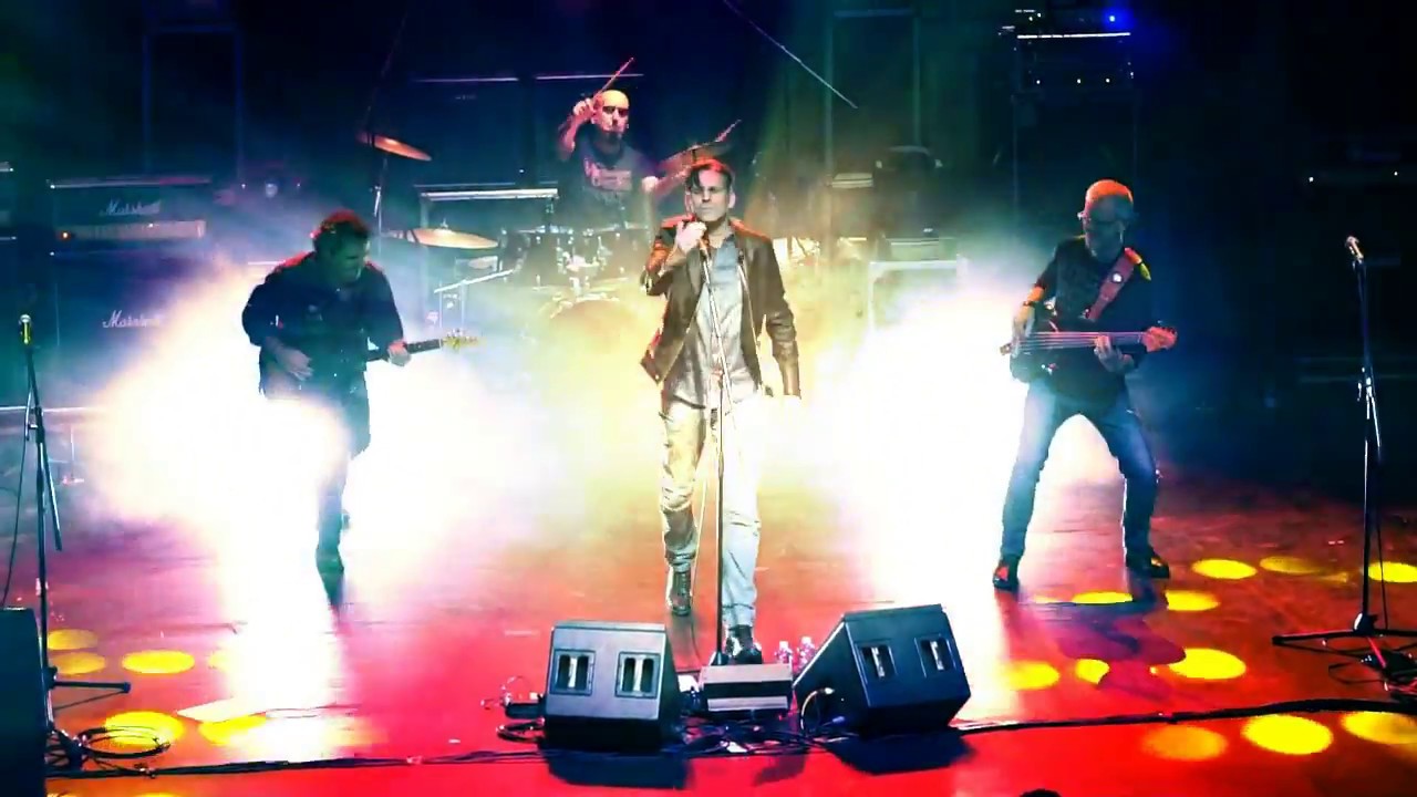 HACKERS - EMPEZAR DE CERO - Videoclip Oficial