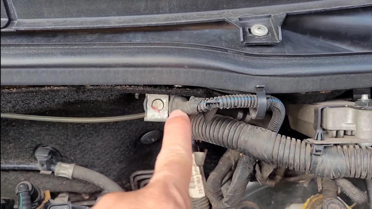 Como trocar a válvula solenoide e limpar o sistema de partida a Frio do Prisma