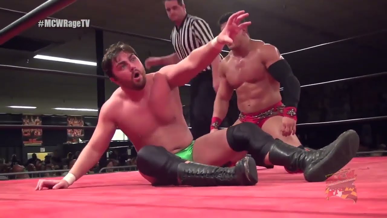 Brandon Scott vs. EC3 