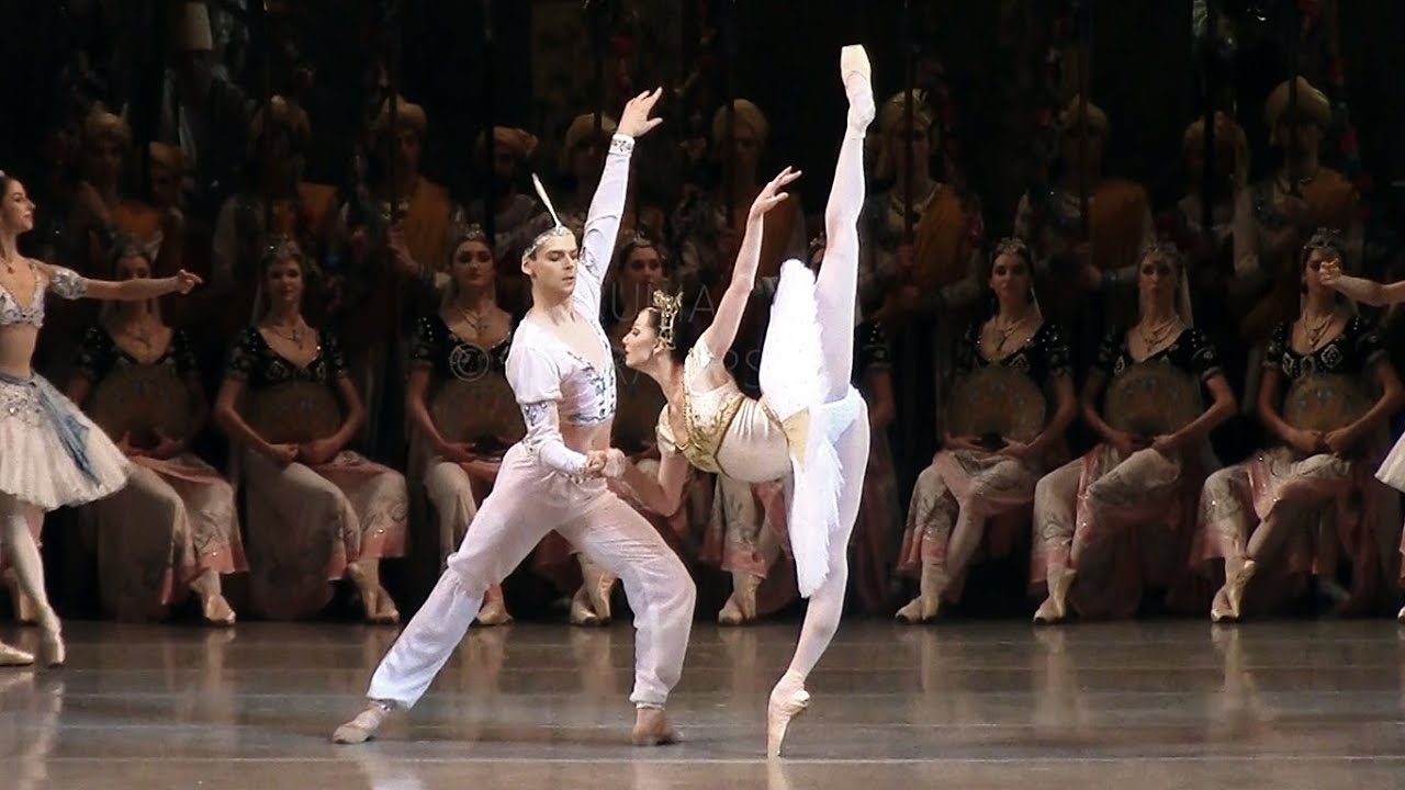 О.Скорик (O.Skorik) (дебют, debut), В.Шкляров  (V.Shklyarov)