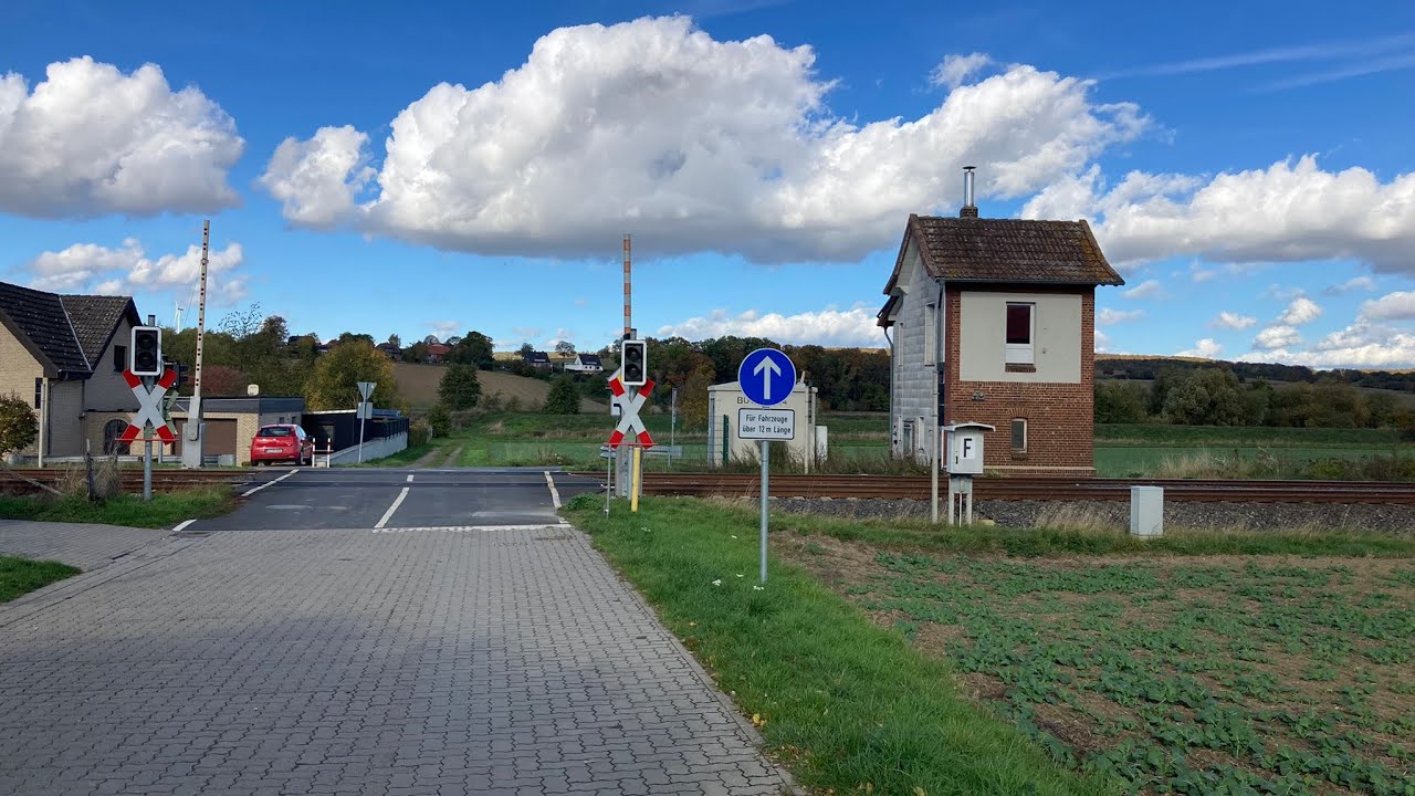 Realer Irrsinn | Schrankenwärter Laumann - Extra3 Fansatire 2022 (Reupload - 2025)