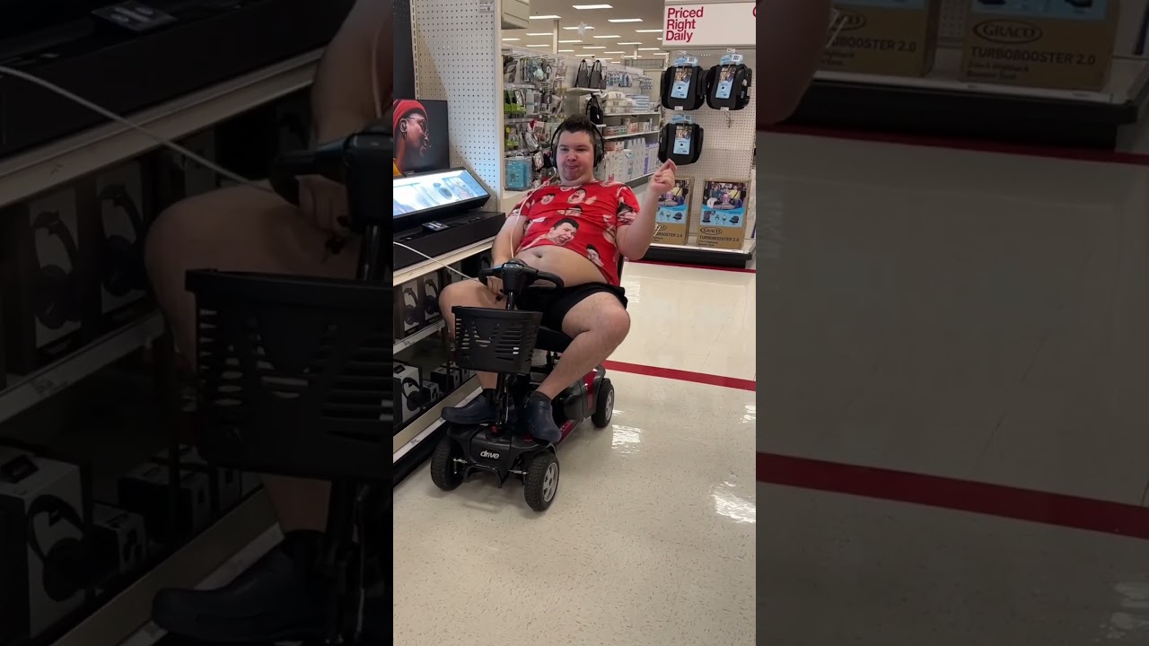 Am i TOO FAT for the Walmart scooter? 🤮🤬 #shorts