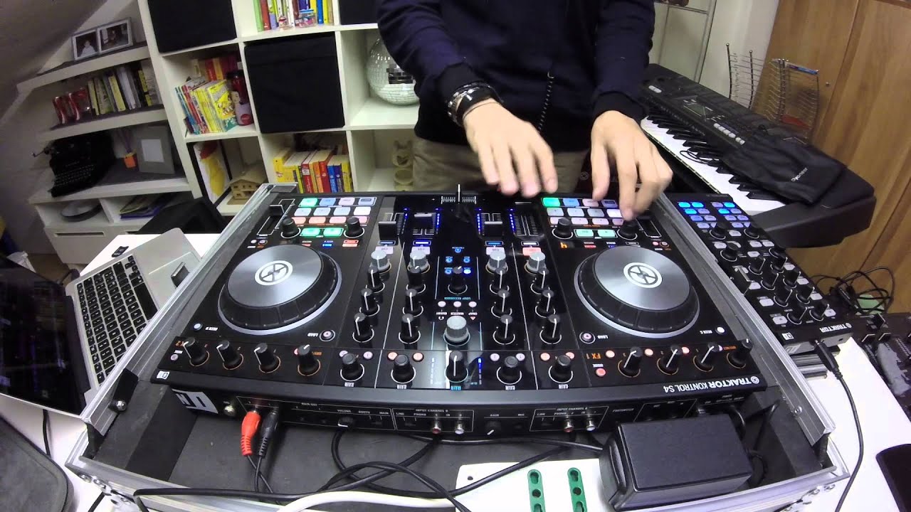 Enrico Doretto - Tech House Mix September 2015 (Traktor Kontrol S4)