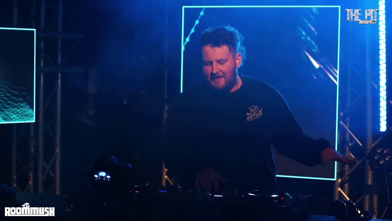 Roommush live set - The Pit
