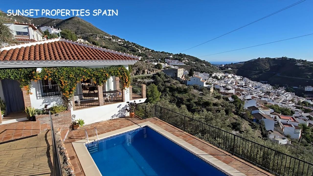 Beautiful Villa - 5 beds, 3 baths, pool, stunning views - Competa, Malaga - 575,000&euro;