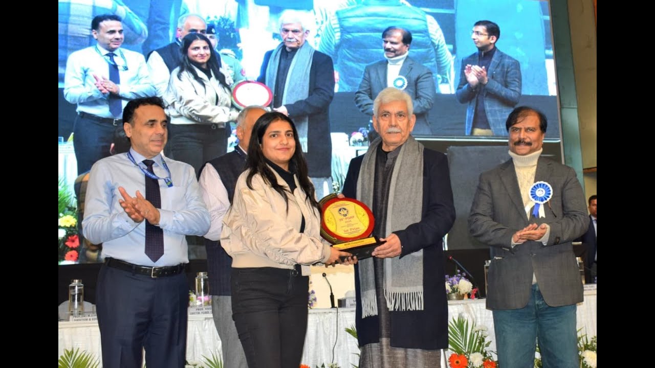 Lt Governor Manoj Sinha attends the Valedictory Ceremony of SKIMS Annual Festival Week