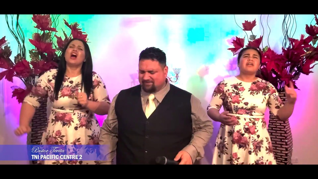 'Oku Mau Hu (Tongan Worship Song) by Ps Tevita Lolomanaia