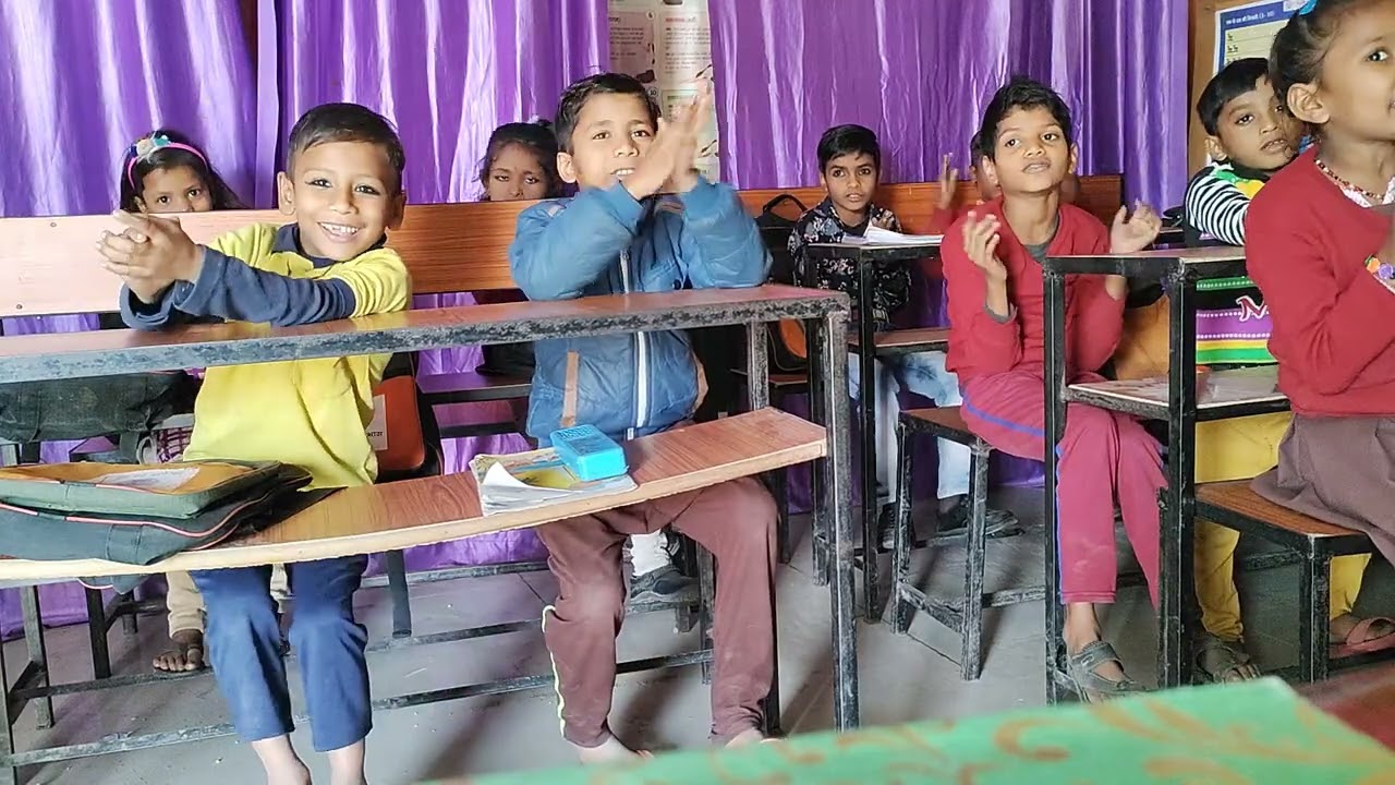 नाव चली