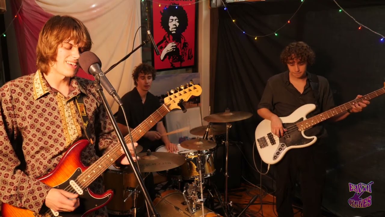 BB King "Sweet Little Angel" | Earth Blues cover recording by Gavin Allderman 