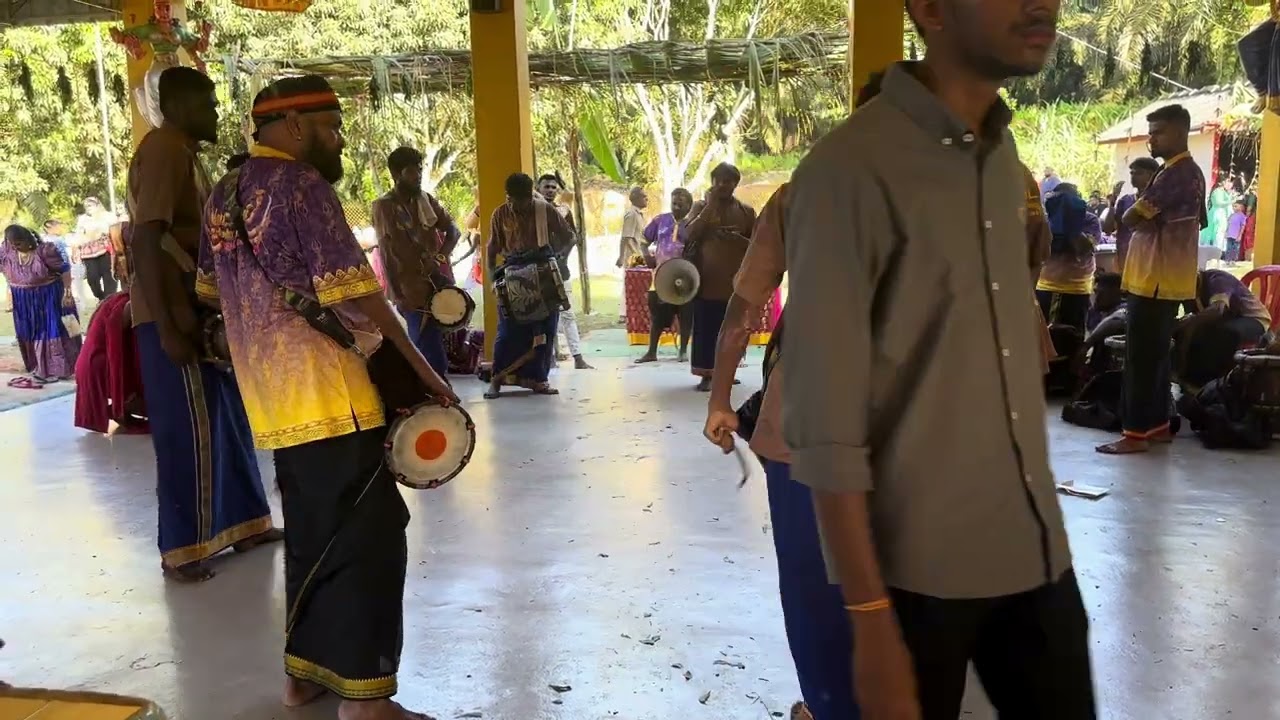 VETTAI SADAIYER URUMI MELAM 2026 ( Karutha Kelavi )