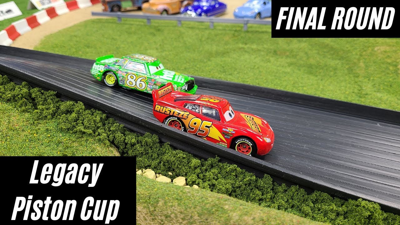 Молния Маккуин мчится за Кубком Поршня | Гонки Disney Pixar Cars Legacy Piston Cup | Сборник
