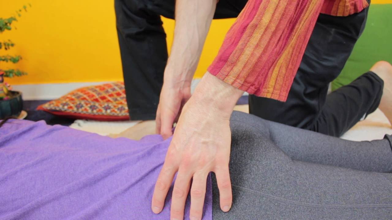 Come fare un massaggio Shiatsu - Quinta lezione - L'osso Sacro