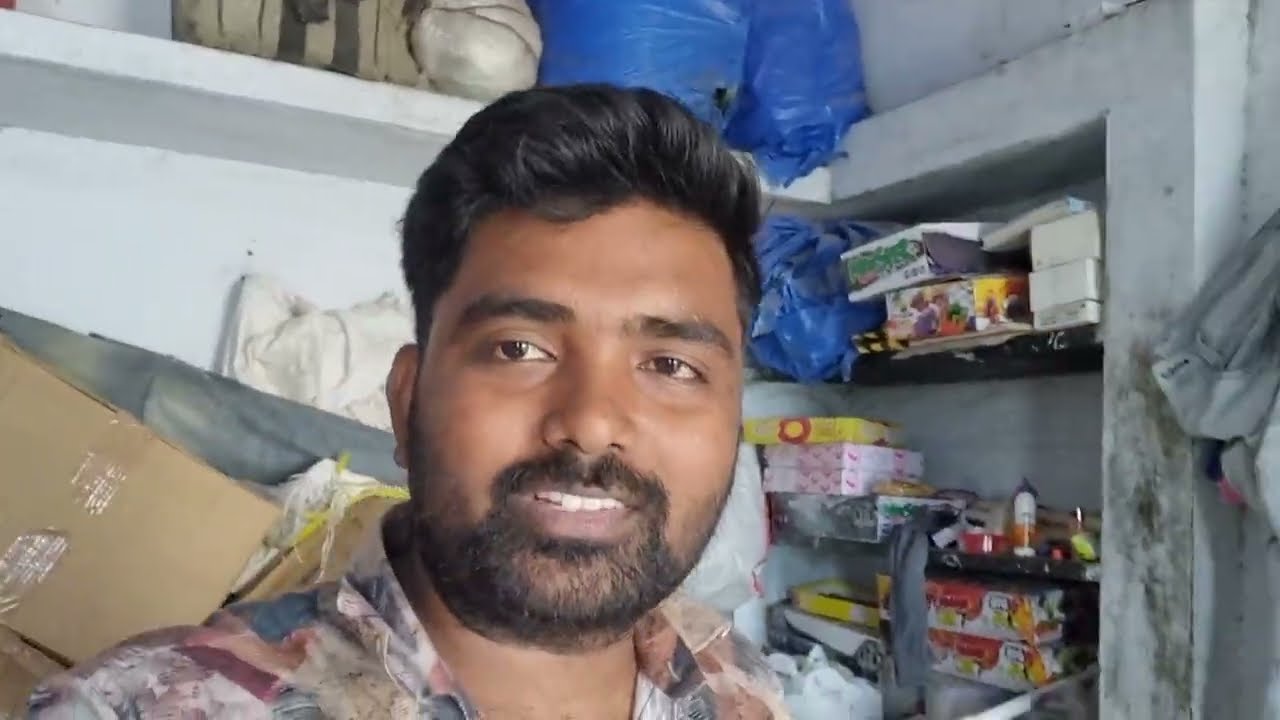 Aaj mere room mein fish curry Bana Hai 