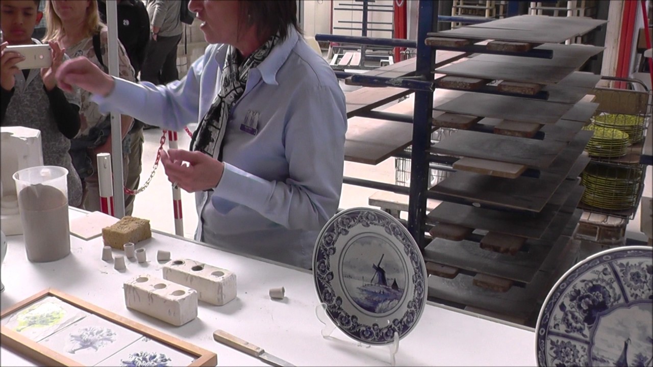 Visiting the Royal Delft blue pottery factory (3/4), Delft, Netherlands