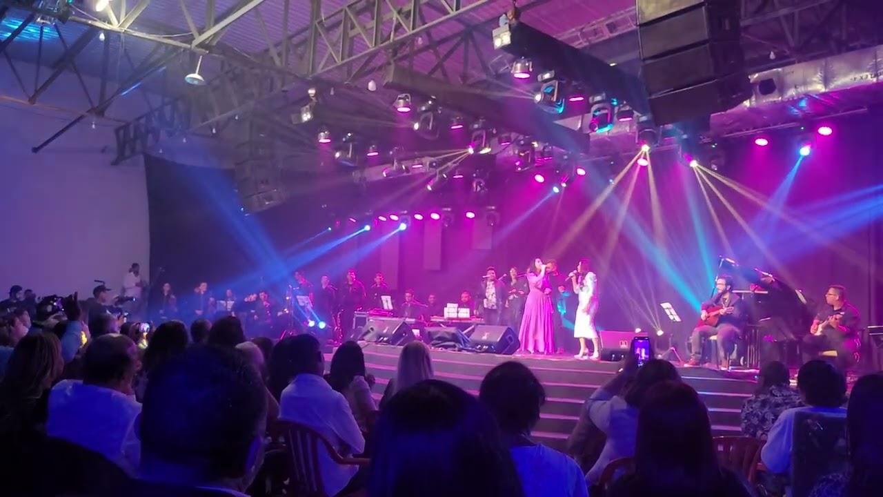Shirley Carvalhaes e Mara Lima Olhos de Quem Ama DVD 45 Anos