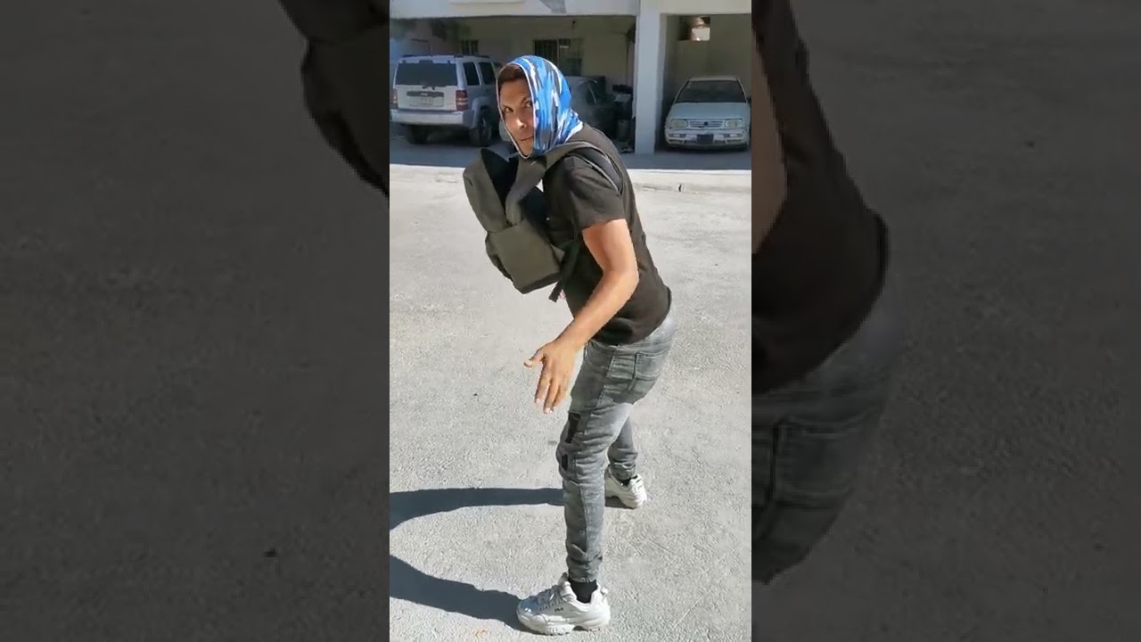 Este hombre si ama su trabajo 😂