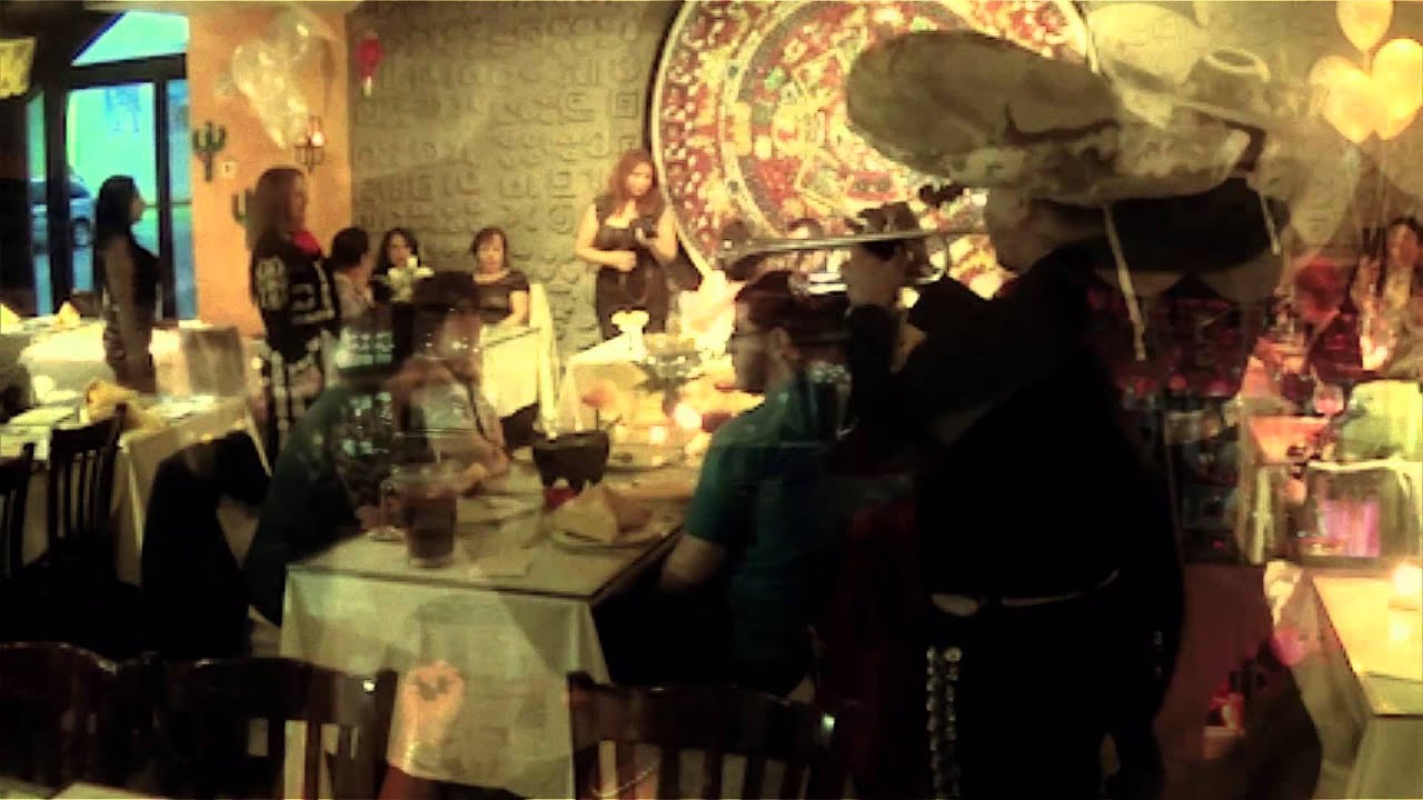 Mujeres Divinas - Ruby Mariachi