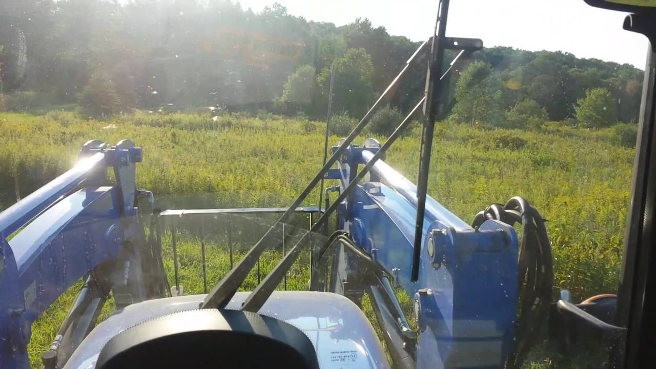 T4.95 Mowing with JD 1018 Cutter