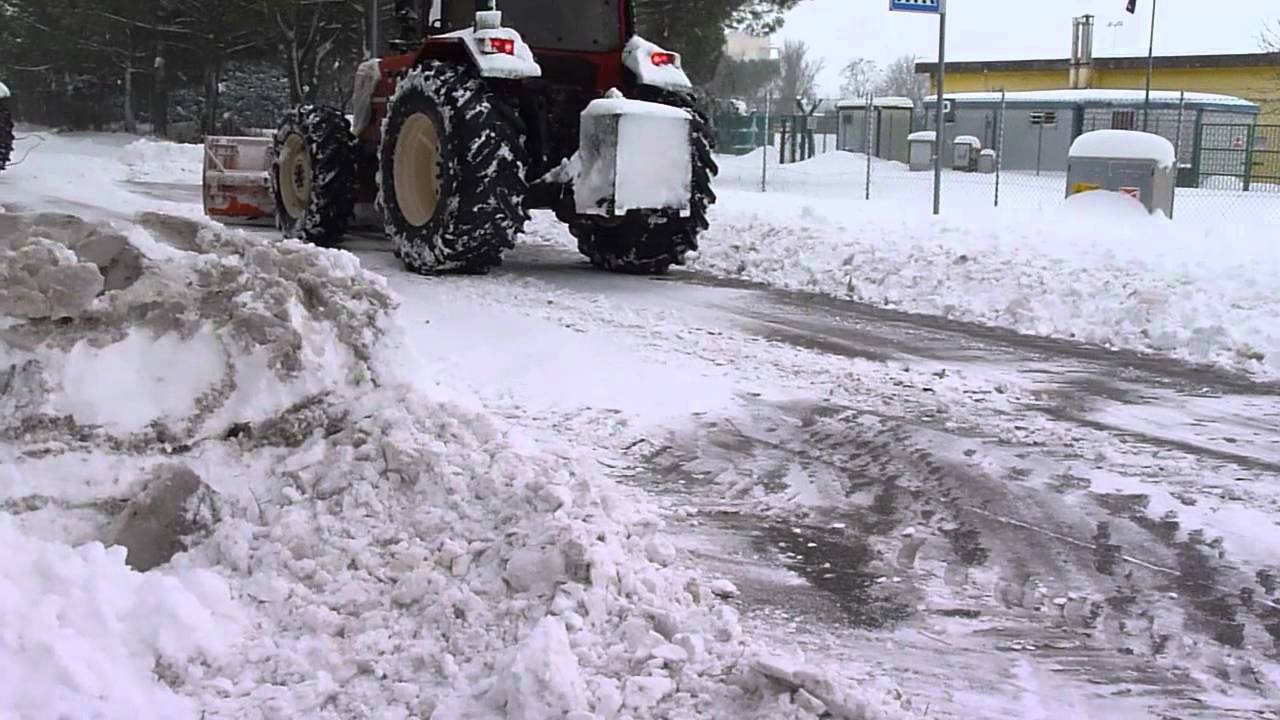 Spazzaneve in azione