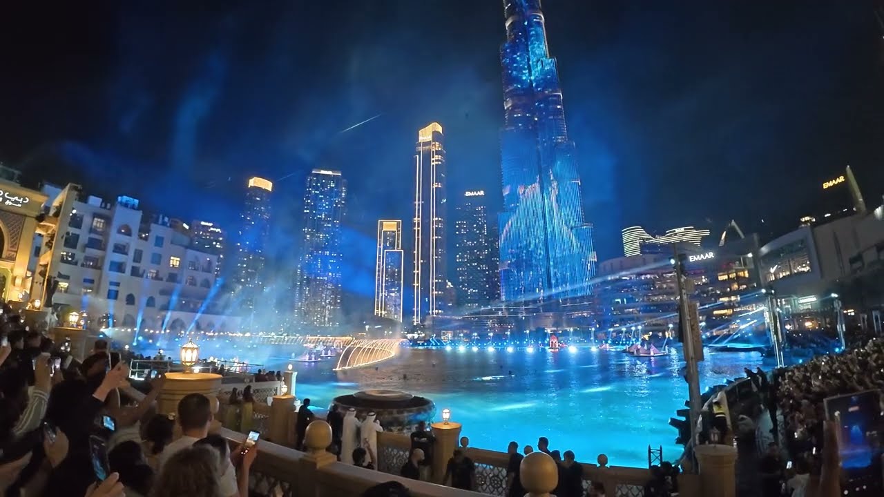 New Years Day 1/1/2026 Dubai Mall and Burj Khalifa Full Water Fountain Show!